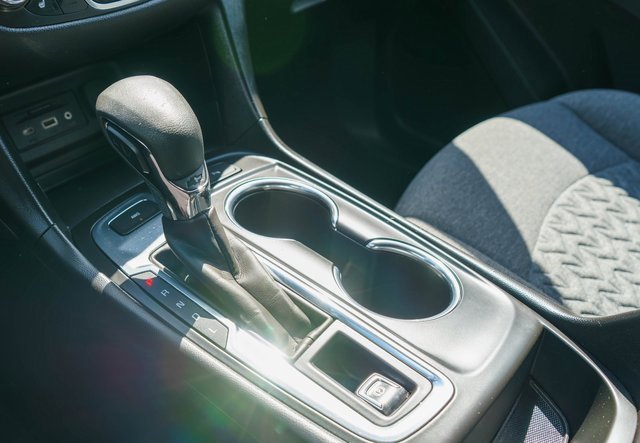 Used 2022 Chevrolet Equinox LT image 34