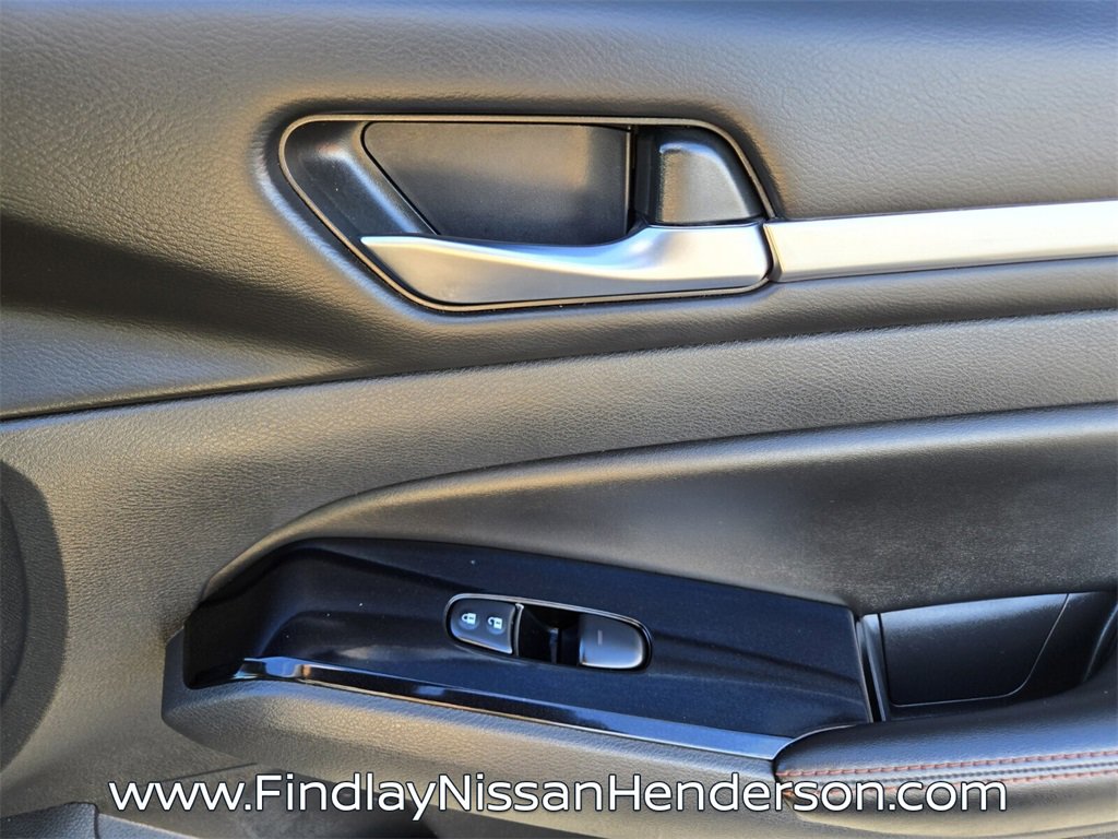 Used 2024 Nissan Altima 2.5 SR image 19