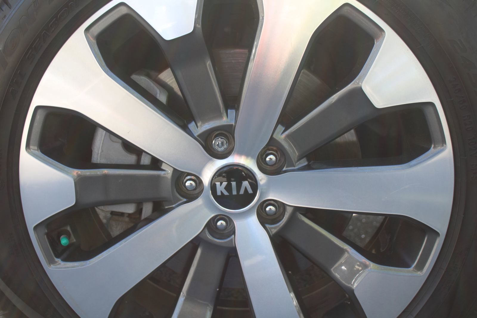 Certified 2021 Kia Telluride S image 18