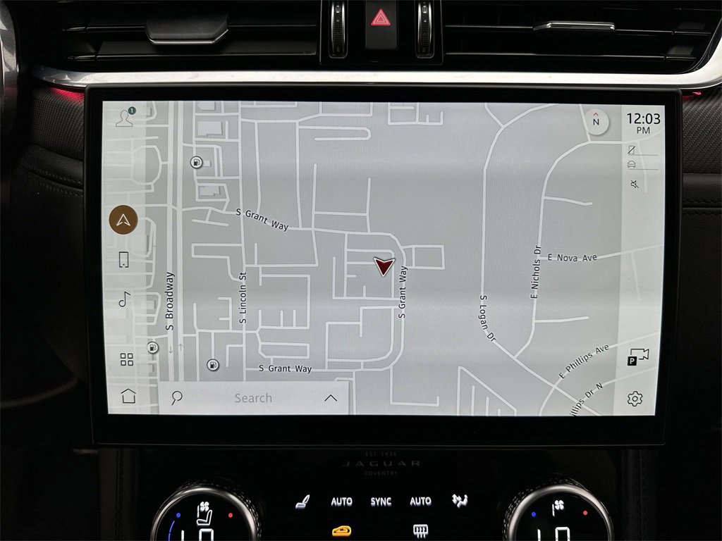 Used 2023 Jaguar F-PACE SVR image 18