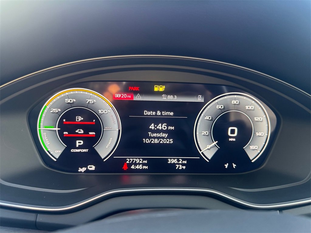 Used 2022 Audi Q5 e Premium w/ Convenience Package image 16