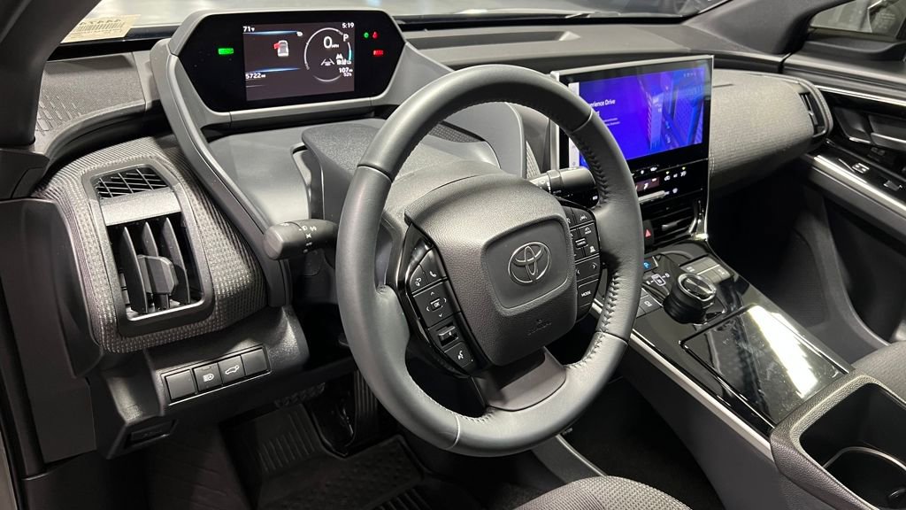 Certified 2025 Toyota bZ4X FWD image 15
