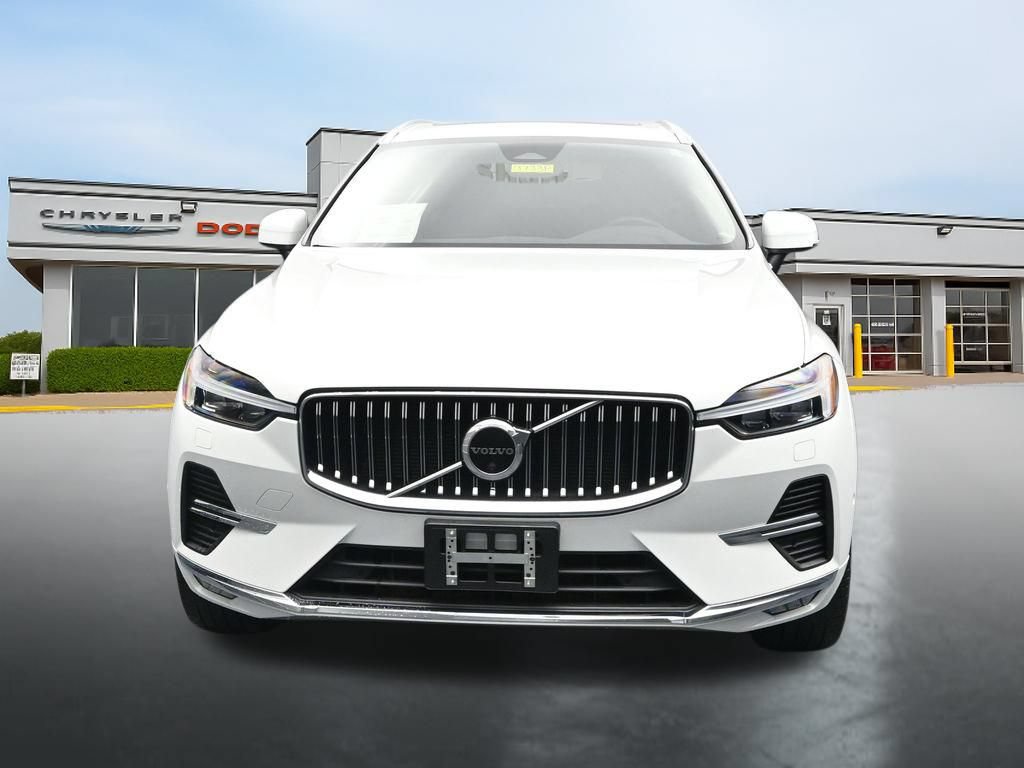 Used 2023 Volvo XC60 B5 Plus w/ Climate Package AWD/4WD image 8