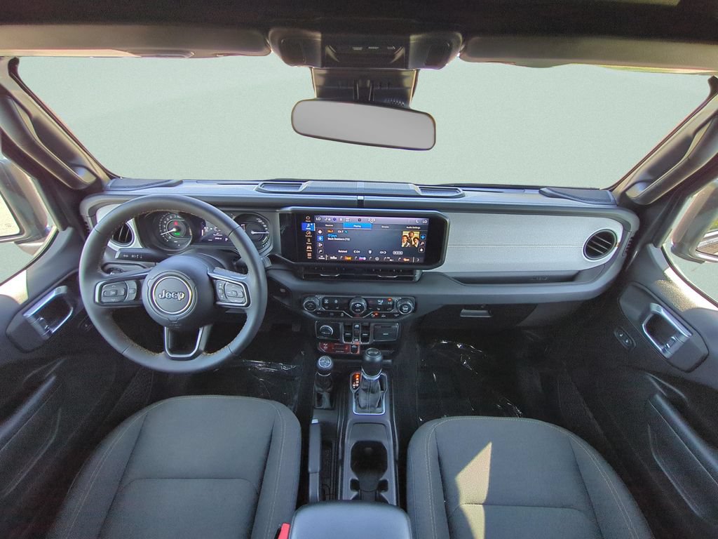 Used 2024 Jeep Wrangler Unlimited AWD/4WD image 11