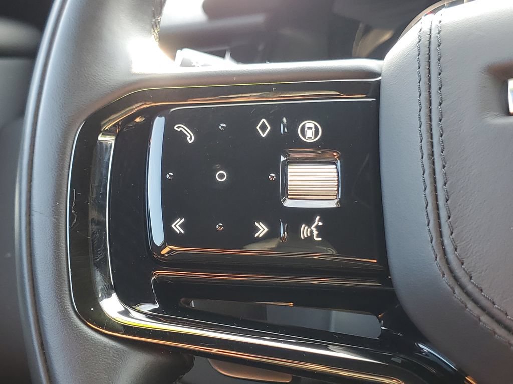 Used 2025 Land Rover Range Rover Velar S AWD/4WD image 18