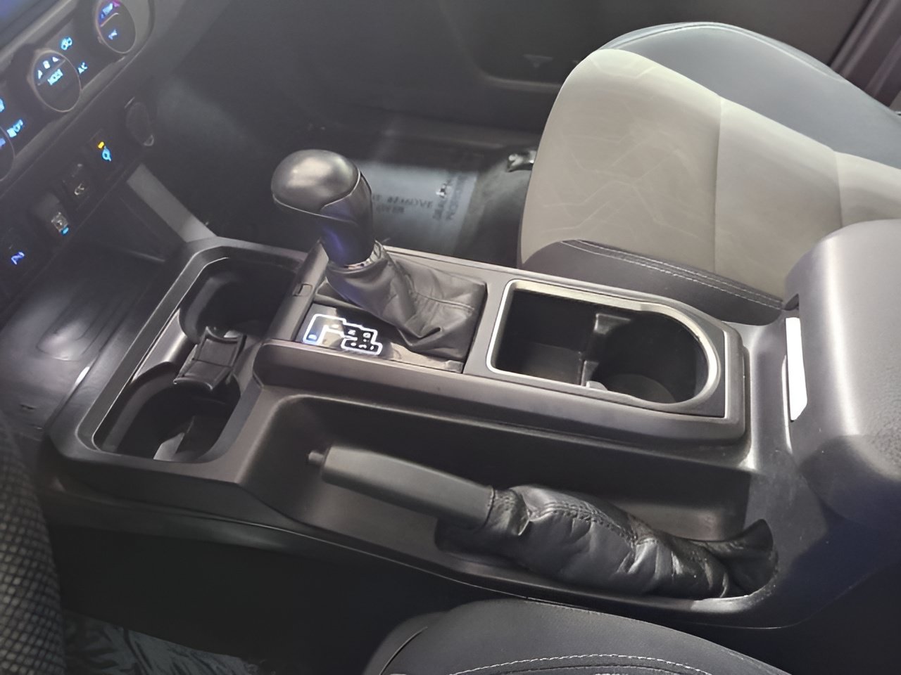 Used 2023 Toyota Tacoma TRD Sport w/ Advanced Technology Package AWD/4WD image 31