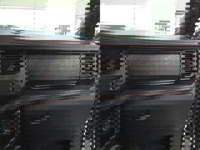 Used 2024 Ford Expedition Limited image 59