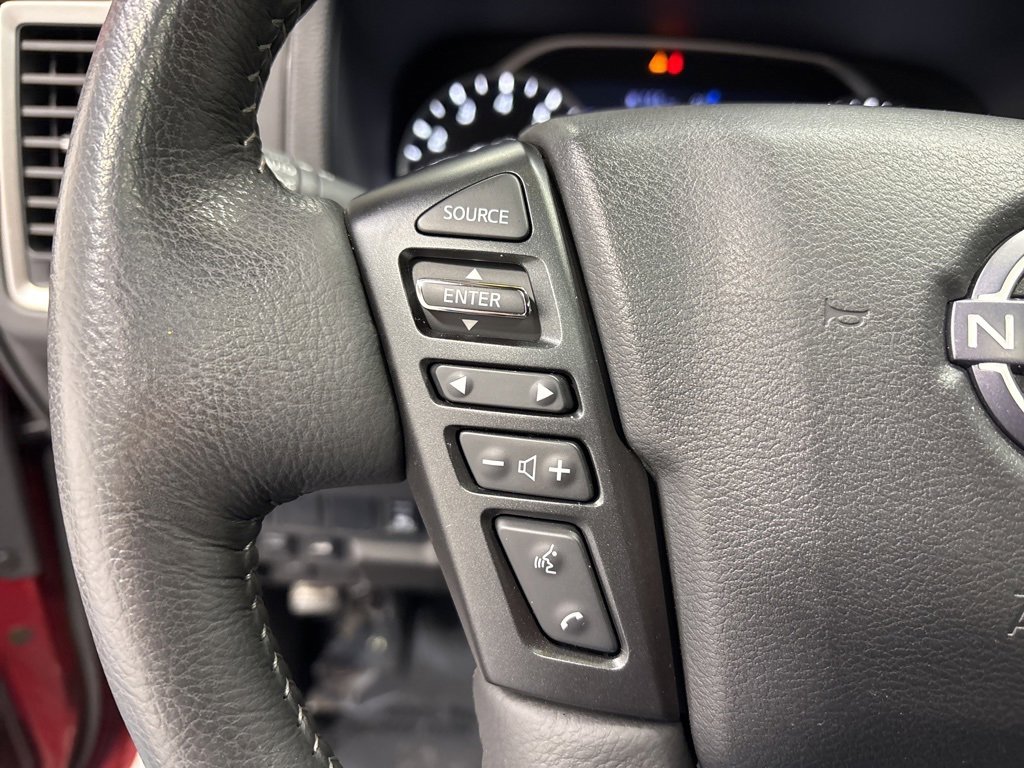 Used 2024 Nissan Frontier SL image 14