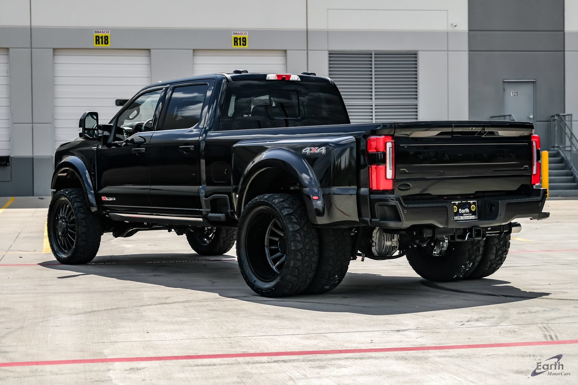 Used 2026 Ford F450 Platinum w/ Platinum Plus Package AWD/4WD image 10