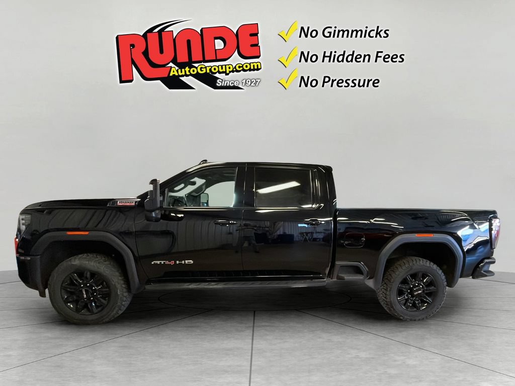 Used 2025 GMC Sierra 2500 AT4 w/ AT4 Premium Plus Package AWD/4WD image 3