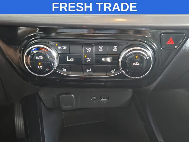 Used 2026 Chevrolet Trax ACTIV w/ Driver Confidence Package FWD image 17