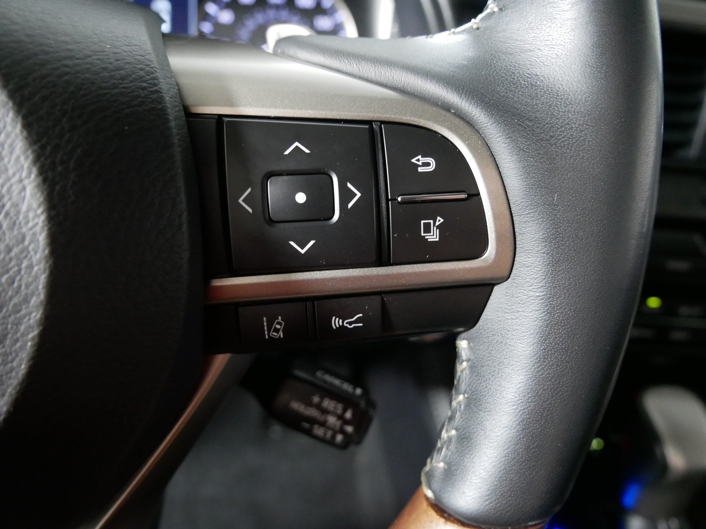 Used 2022 Lexus RX 350 AWD w/ Premium Package image 28