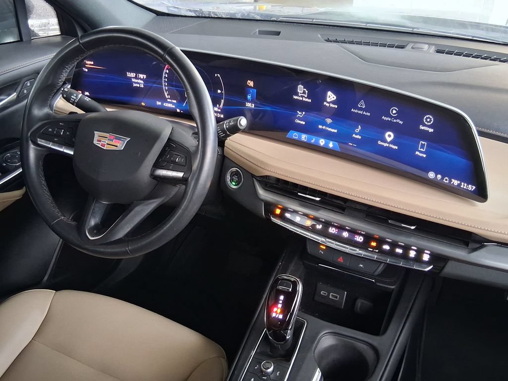Certified 2024 Cadillac XT4 Luxury FWD image 15