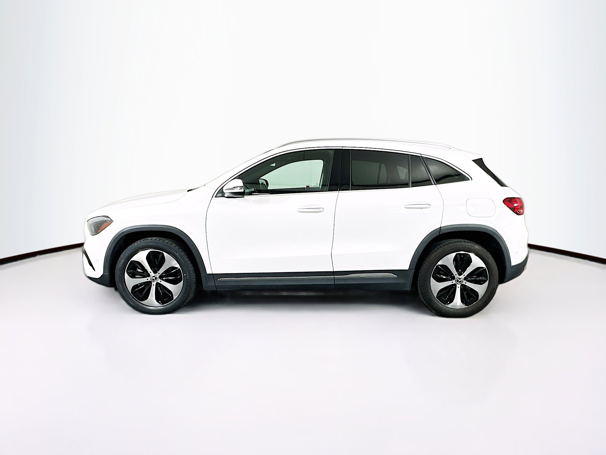 Used 2024 Mercedes-Benz GLA 250 image 4
