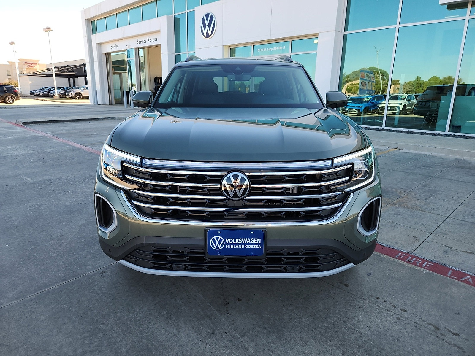 New 2026 Volkswagen Atlas SE image 2