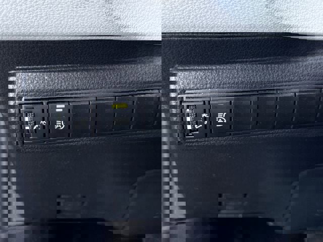 Used 2025 Toyota Corolla SE w/ Convenience Package image 23