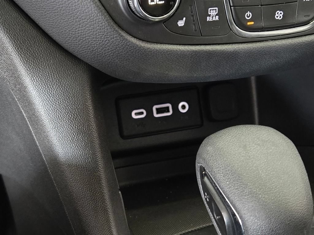 Certified 2024 Chevrolet Equinox LT FWD image 26