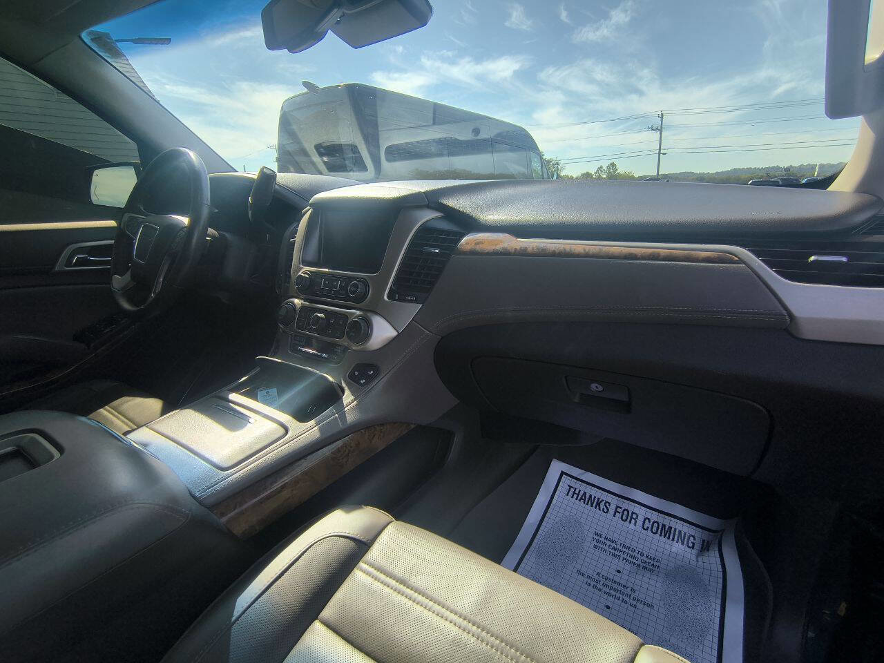 Used 2015 GMC Yukon Denali w/ Touring Package image 19
