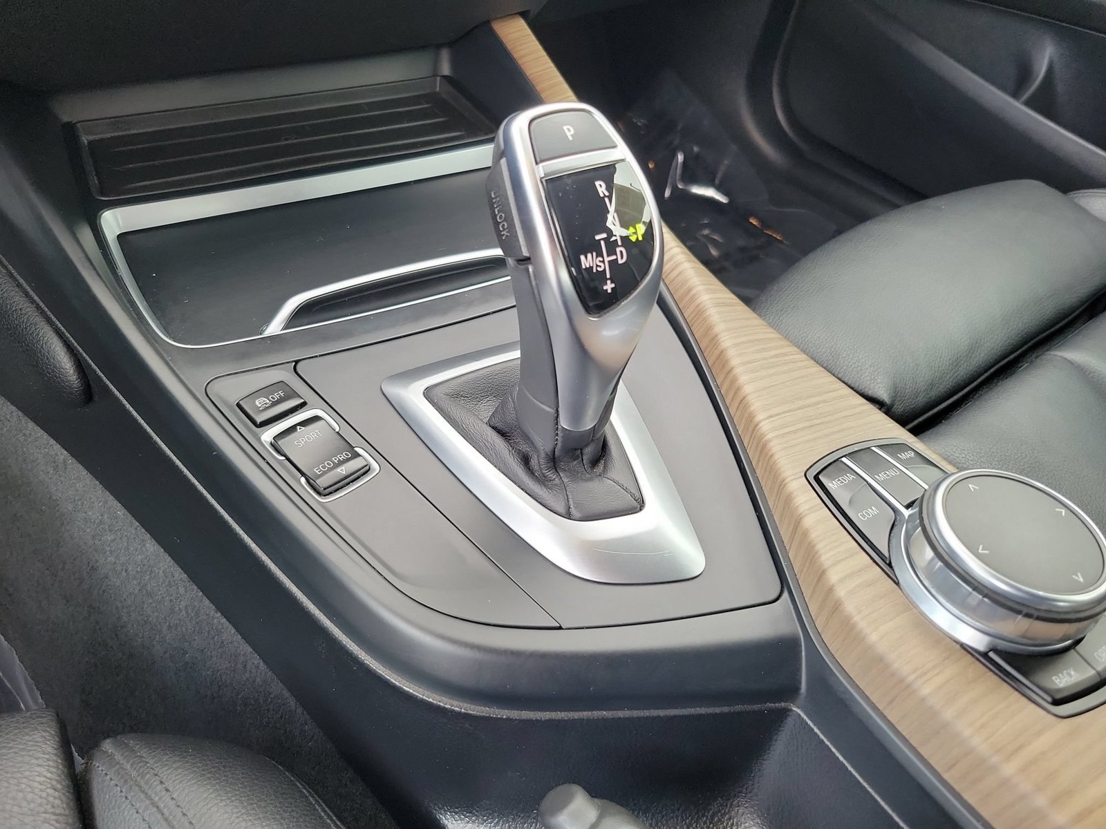 Used 2018 BMW M240i Convertible RWD image 31