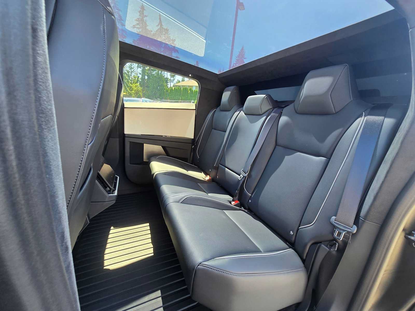 Used 2024 Tesla Cybertruck Cyberbeast AWD/4WD image 19