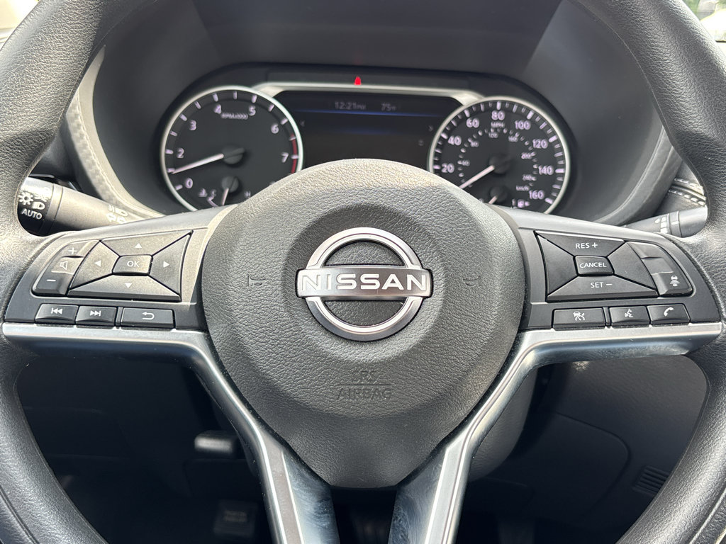 Used 2025 Nissan Sentra SV FWD image 16