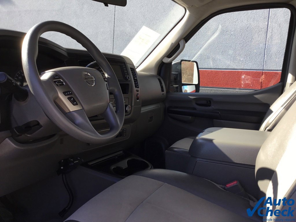 Used 2015 Nissan NV 3500 SV w/ Technology Package RWD image 21