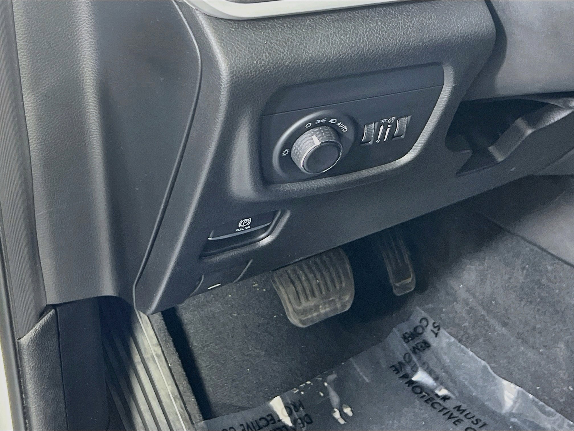 Used 2023 Jeep Grand Cherokee Altitude image 10
