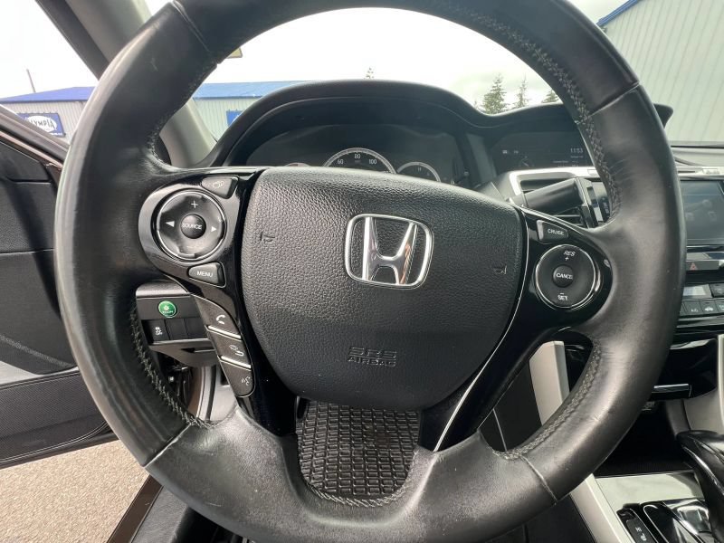 Used 2017 Honda Accord EX-L image 32
