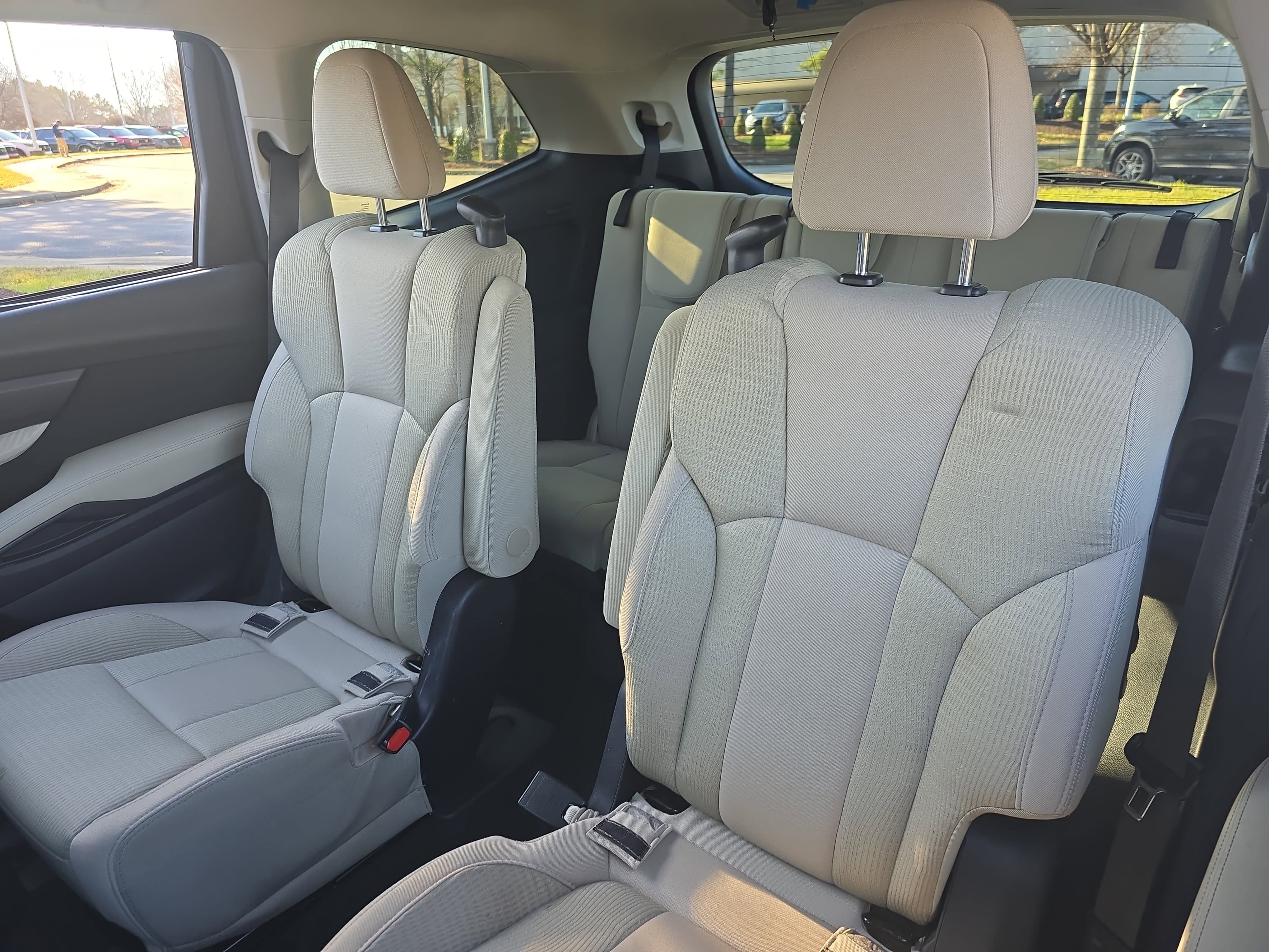 Used 2020 Subaru Ascent Premium w/ Convenience Package image 16