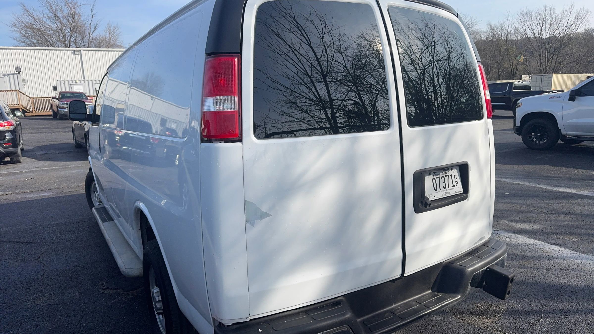 Used 2019 Chevrolet Express 2500 w/ Driver Convenience Package image 3