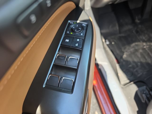 Used 2022 Lexus NX 350h AWD image 14