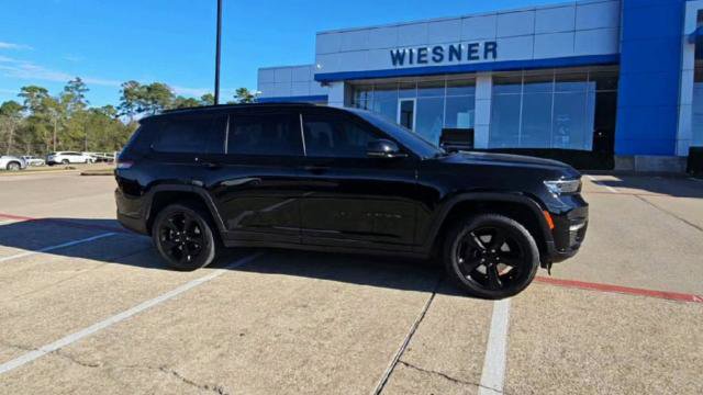 Used 2025 Jeep Grand Cherokee L Limited w/ Black Appearance Package image 9