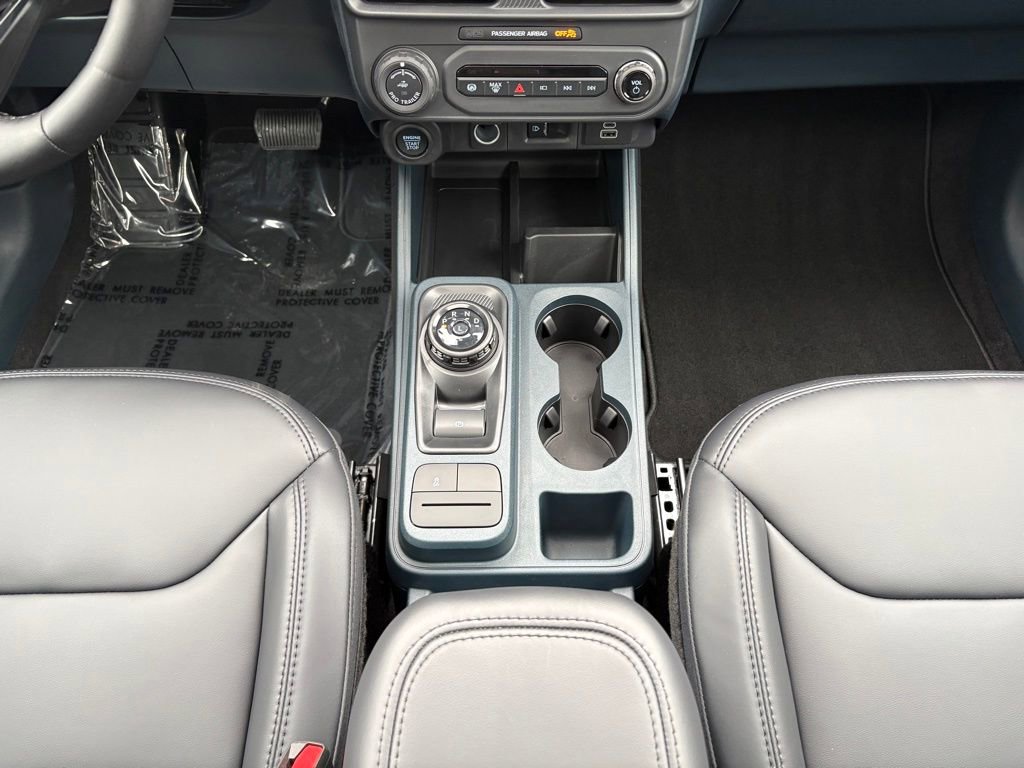 New 2026 Ford Maverick Lariat w/ Black Appearance Package image 31