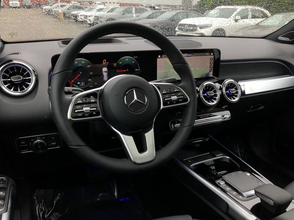New 2023 Mercedes-Benz EQB 300 4MATIC image 8