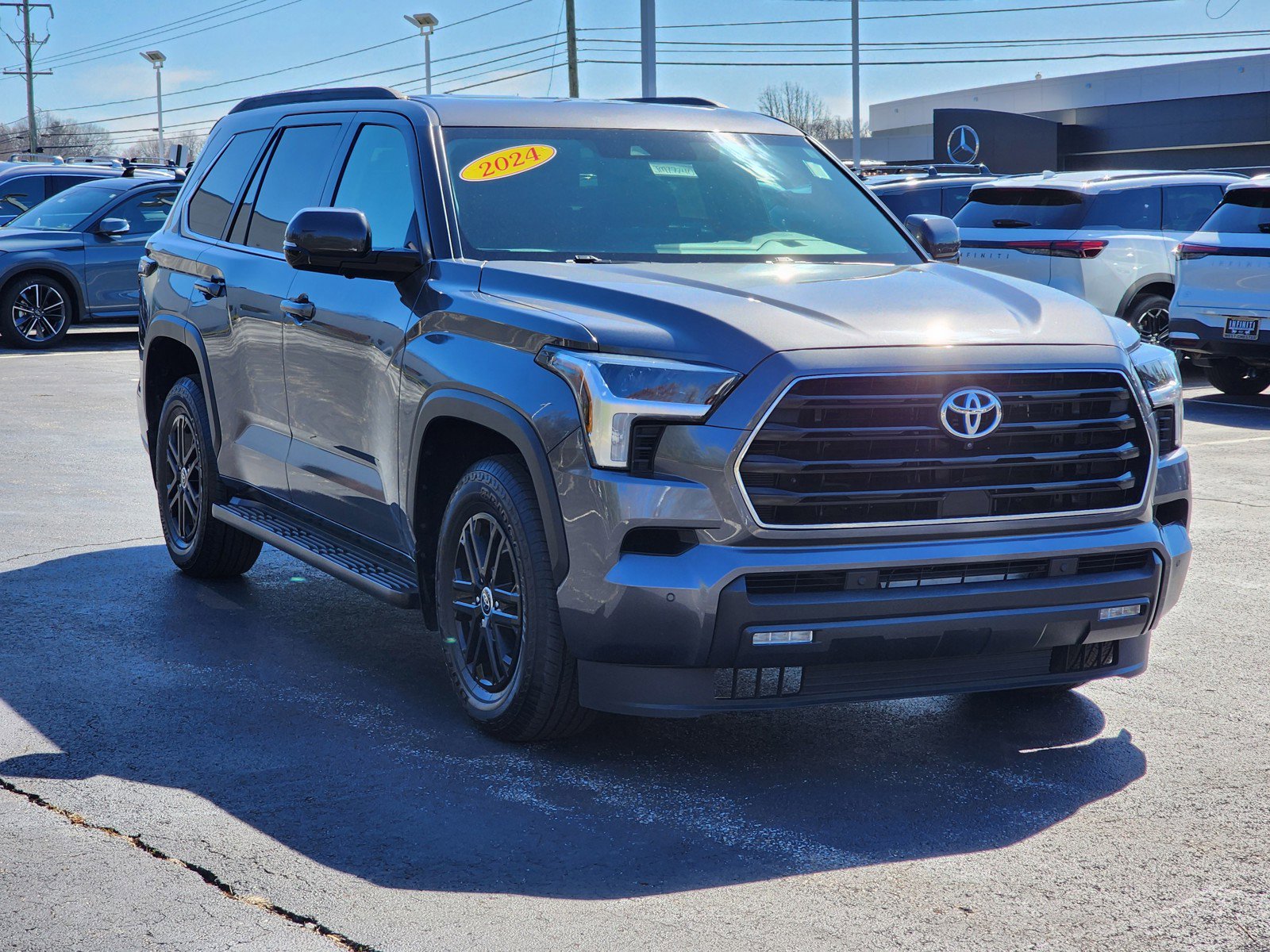 Used 2024 Toyota Sequoia SR5 w/ SR5 Premium Package AWD/4WD image 4
