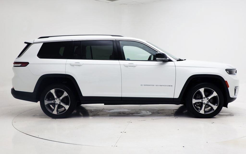 Used 2023 Jeep Grand Cherokee L Limited image 3