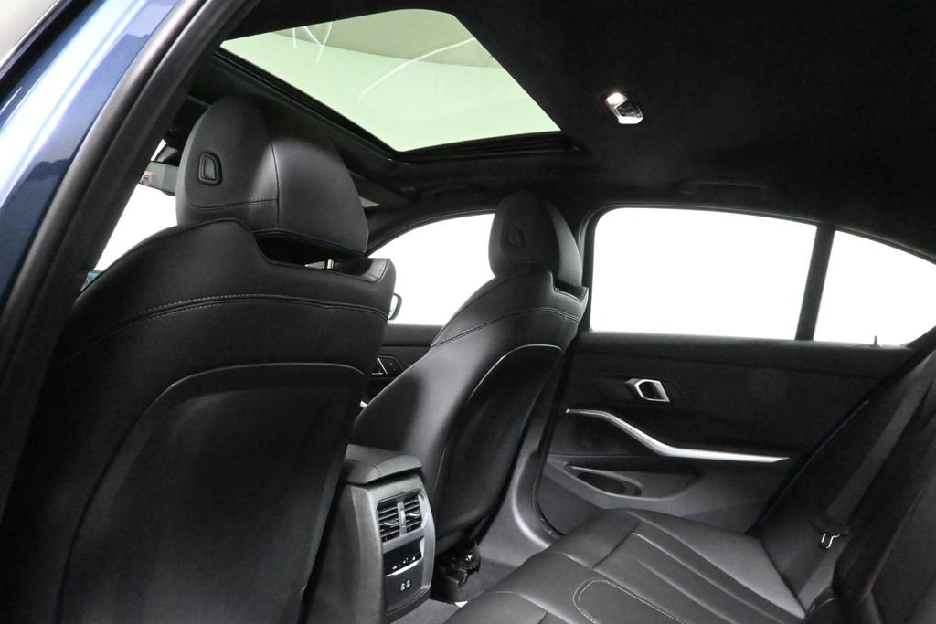 Used 2026 BMW 330i xDrive Sedan w/ Convenience Package image 32