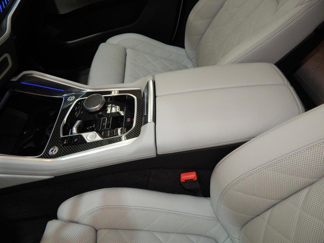 Used 2026 BMW X6 M60i image 18