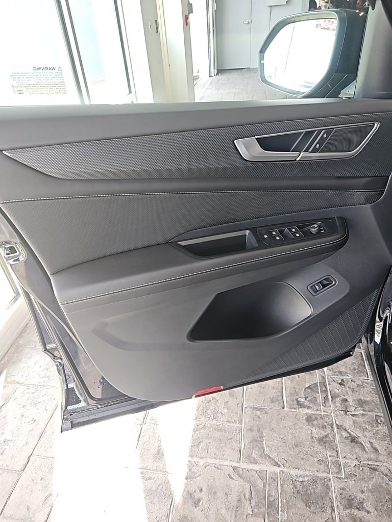New 2026 Volkswagen Atlas Cross Sport SEL R-Line image 27