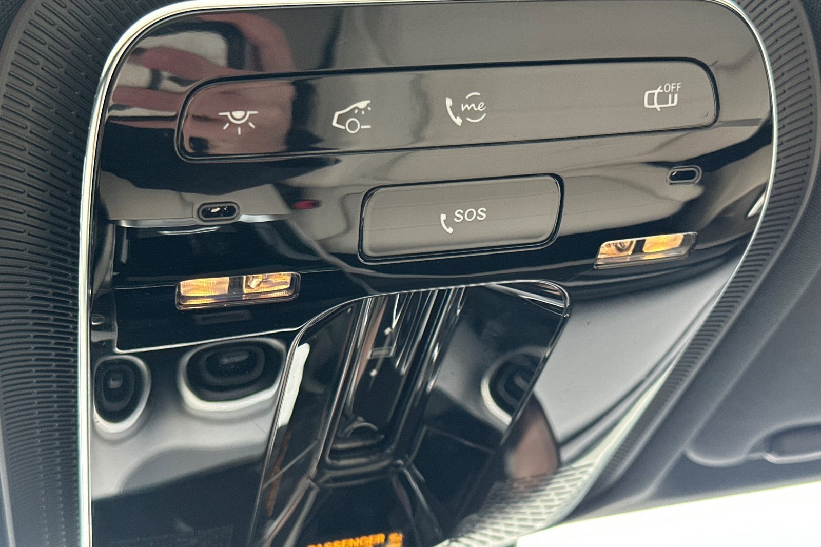 Used 2025 Mercedes-Benz GLC 300 4MATIC image 23