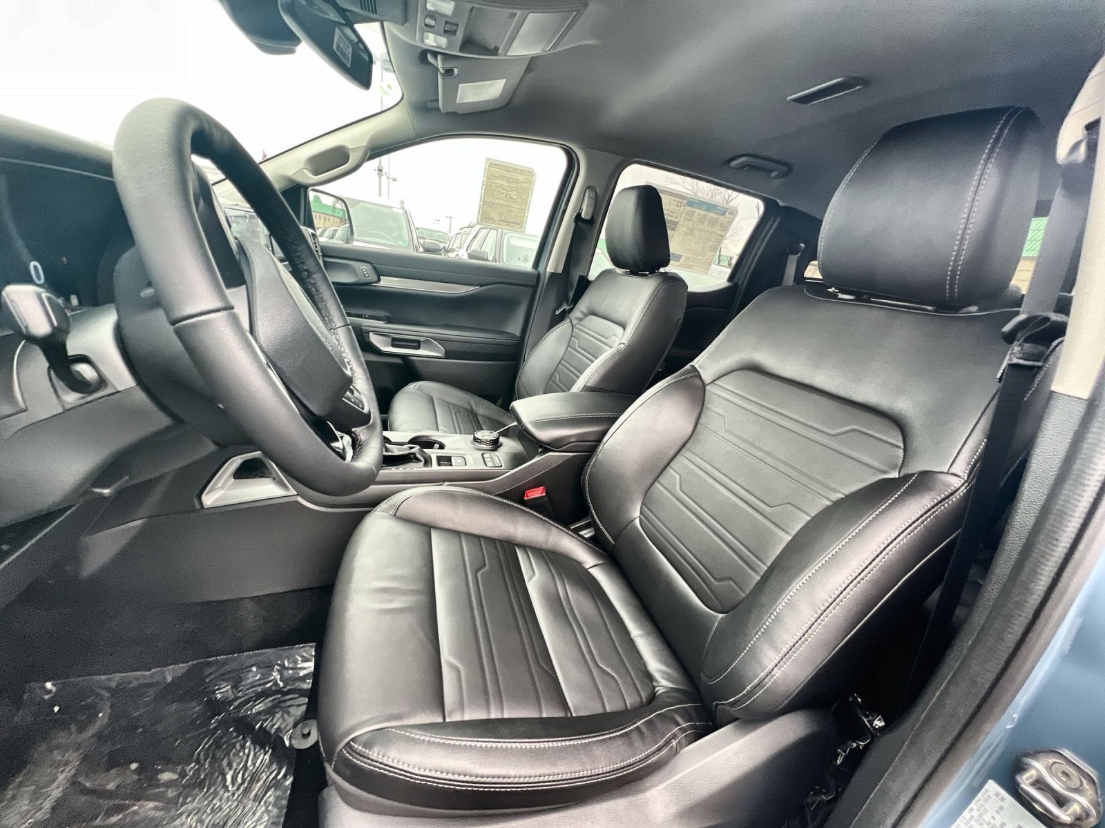 New 2025 Ford Ranger Lariat w/ FX4 Off-Road Package image 13