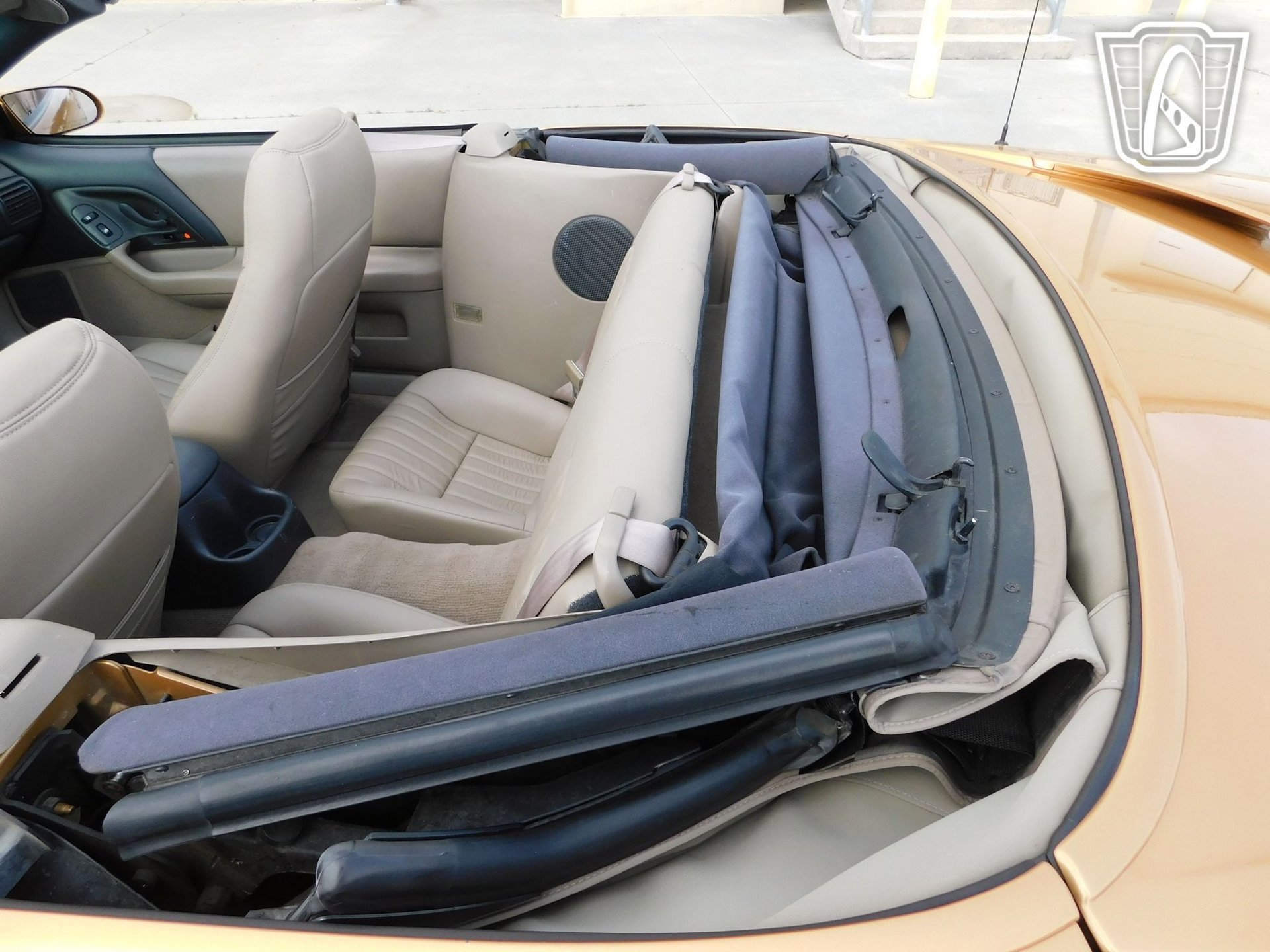 Used 1998 Chevrolet Camaro Z28 RWD image 32