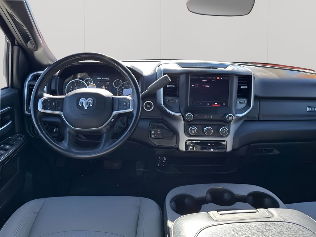 Used 2024 RAM 3500 Big Horn AWD/4WD image 22