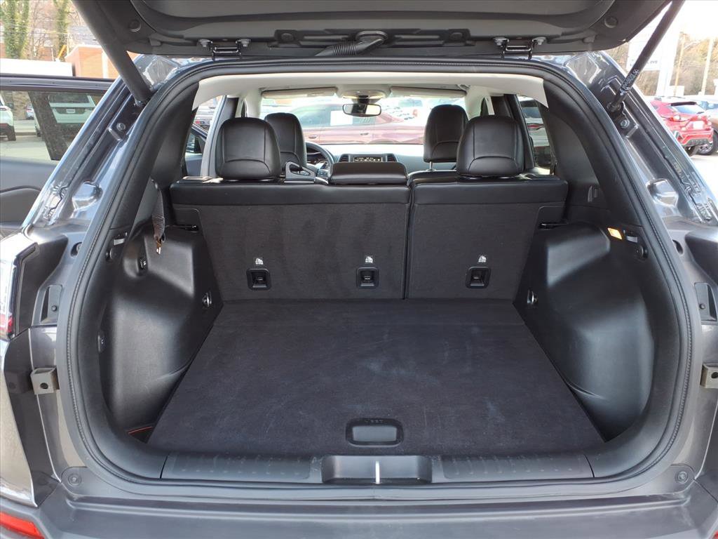 Used 2022 Jeep Cherokee Trailhawk w/ Premium Leather Package image 13