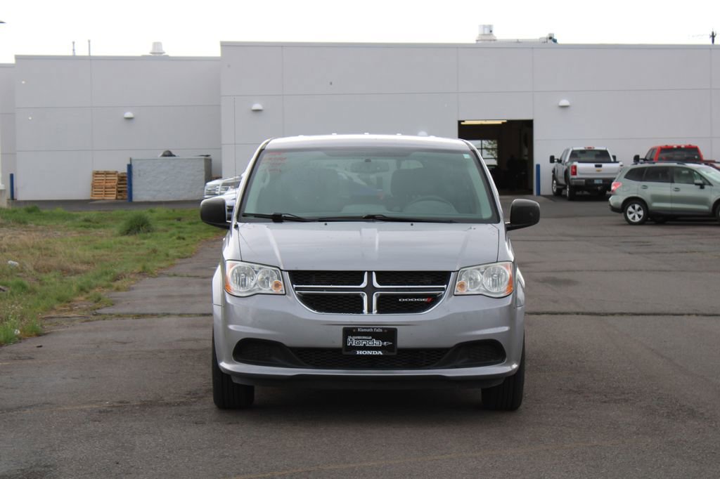 Used 2016 Dodge Grand Caravan SE w/ Quick Order Package 29E SE FWD image 8