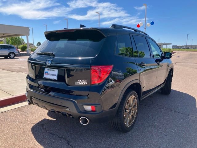 Used 2023 Honda Passport Elite image 12