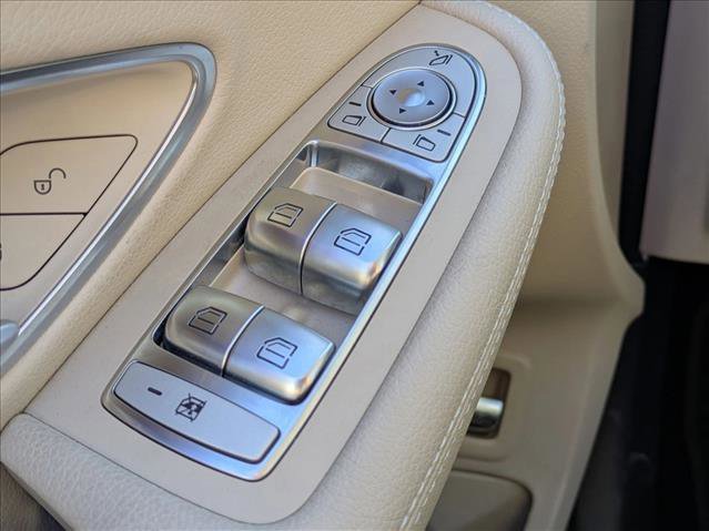Used 2021 Mercedes-Benz C 300 4MATIC Sedan image 6