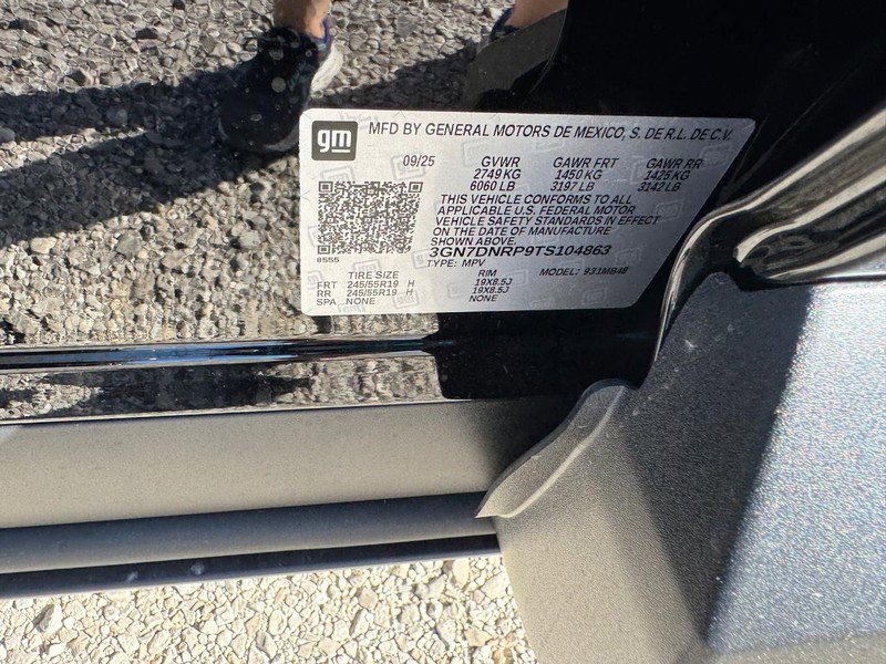New 2026 Chevrolet Equinox EV LT FWD image 16