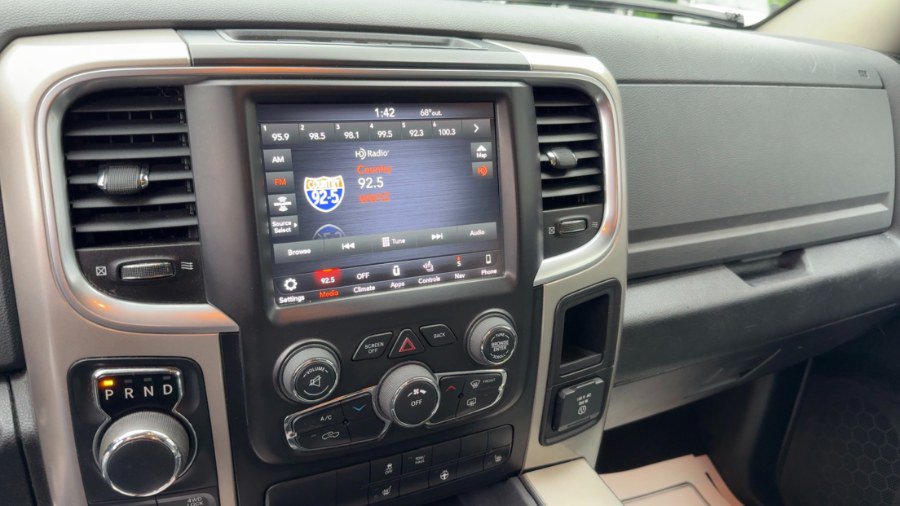 Used 2018 RAM 1500 SLT AWD/4WD image 16