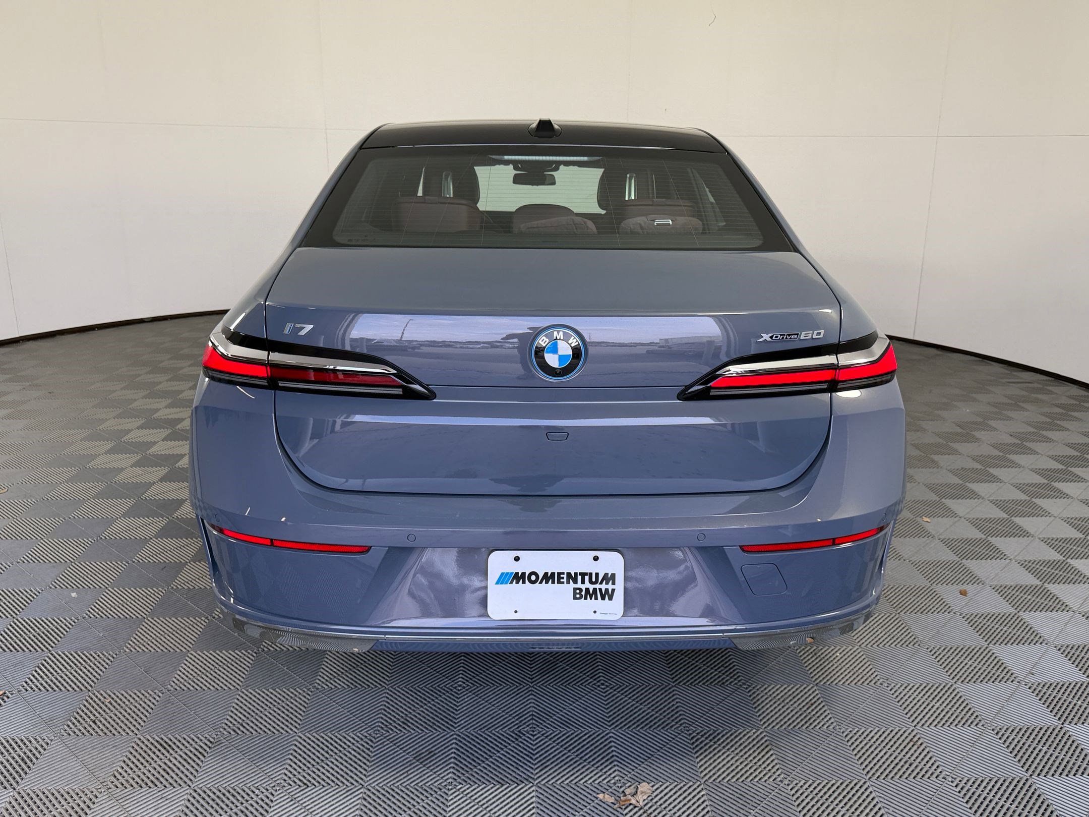 Used 2023 BMW i7 xDrive60 AWD/4WD image 10